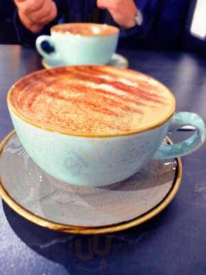 Harley’s Bistro & Lounge