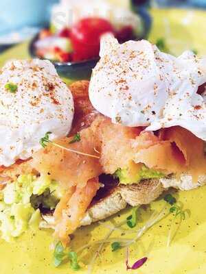 Harley’s Bistro & Lounge