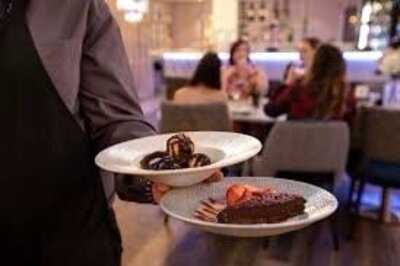 Spotlight Restaurant & Bar