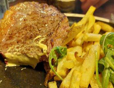 L'hexagone Bistro Francais