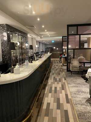 Nineteen Hundred Bar & Lounge