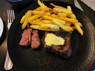 M Victoria Street Raw