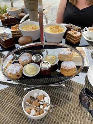 The Montfort At Stanbridge Earls