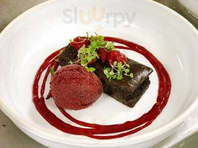 The Montfort At Stanbridge Earls