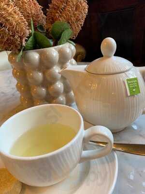 The Montfort At Stanbridge Earls