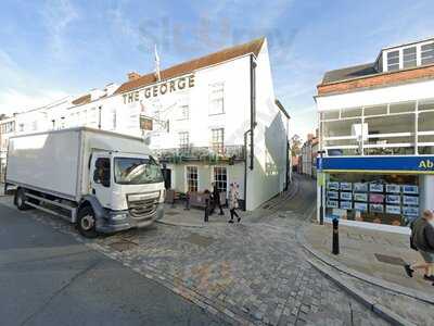 Courtyard Brasserie At The George Hotel
