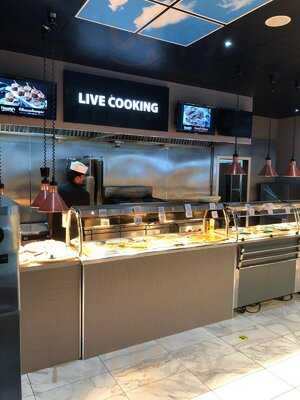 Pommy's World Buffet