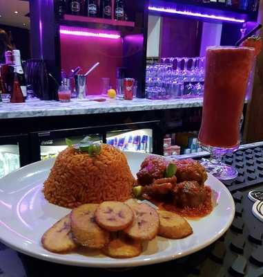 Heritage Restaurant & Lounge