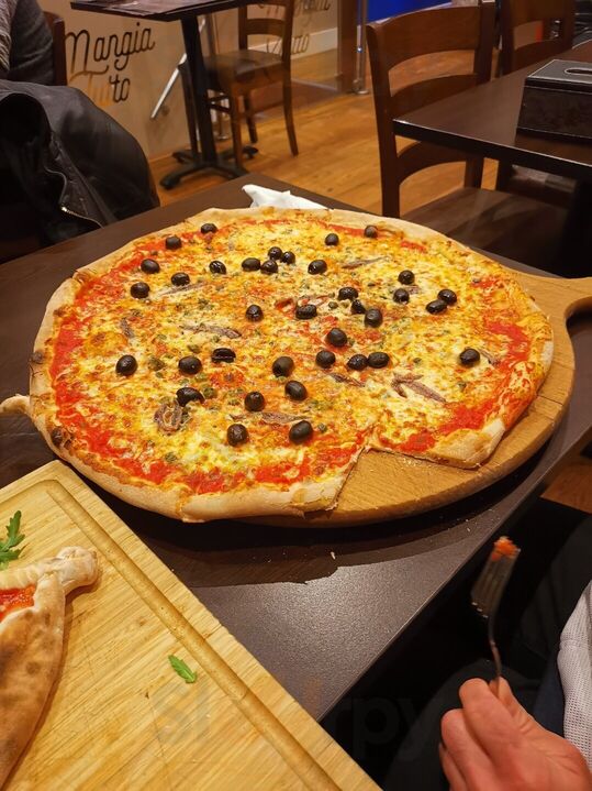 Mangiatutto Restaurant