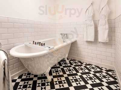 The Folly At Mercure Burton Upon Trent Newton Park