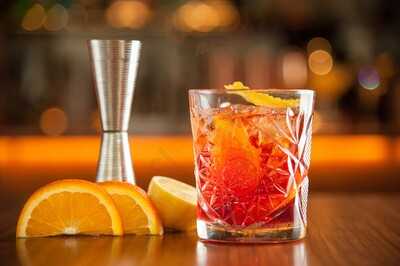 Tworuba Cocktail Bar