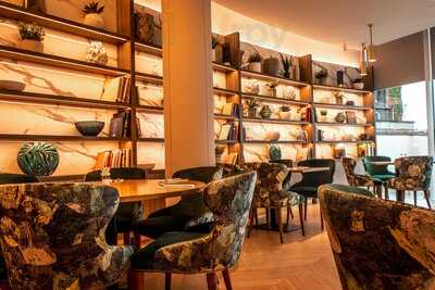 Halo Bar And Restaurant  Islington