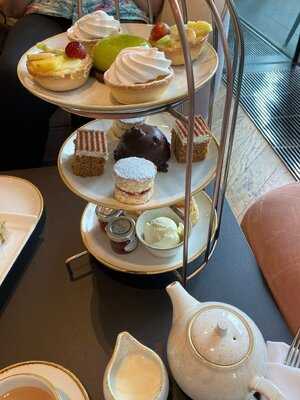 Afternoon Tea At Park Plaza Westminster Bridge