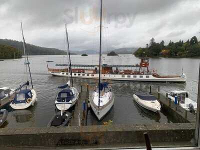 The Lakeview Restaurant