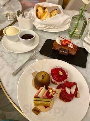 Afternoon Tea At Royal Lancaster London