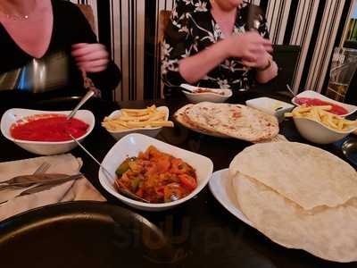 Chandlier Long Eaton