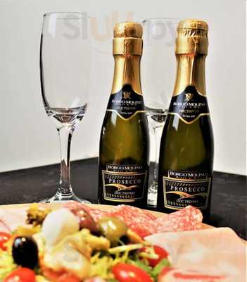 Di Rita's Pizzeria & Deli