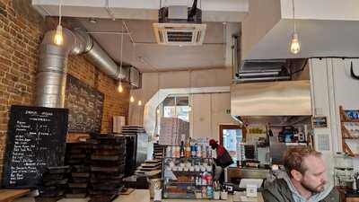 Detroit Pizza - Photo 8