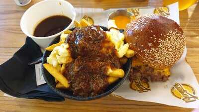 Chuck And Blade Burgers