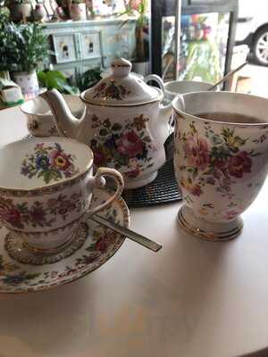 Abigayl Lily Floral Design & Tearoom