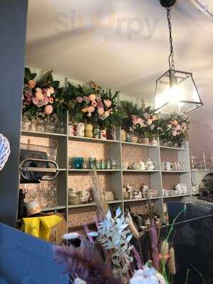 Abigayl Lily Floral Design & Tearoom