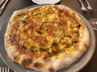 Escape Restaurant & Bar