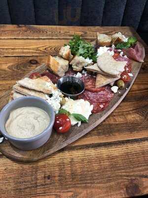 The Hideaway Kitchen & Bar