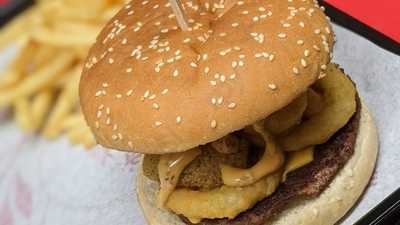 Star Burgers & Desserts