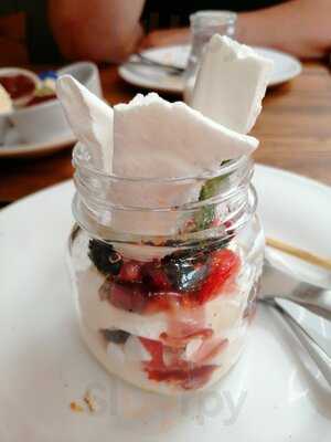 Red.h - Real English Drinks House