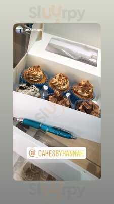 Cakes By Hannah