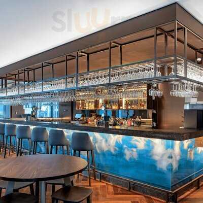 Tapas La Casa Bar & Restaurant