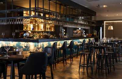 Tapas La Casa Bar & Restaurant