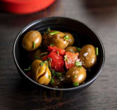 Tapas La Casa Bar & Restaurant