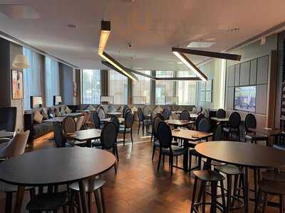 Tapas La Casa Bar & Restaurant