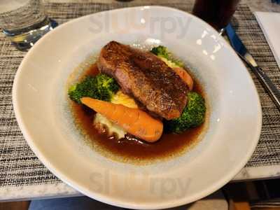 The Grill Restaurant - Photo 8