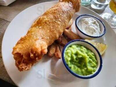 Henry Viii's Bar & Brasserie