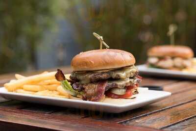 The Claremont Pub And Garden