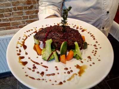 The Den Grill And Wine Bar