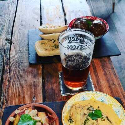 Hop In Beer & Gin House