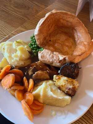 Boardwalk Bar & Grill