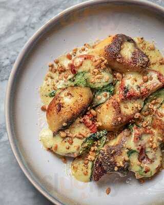 No 3 At Nightingale Place