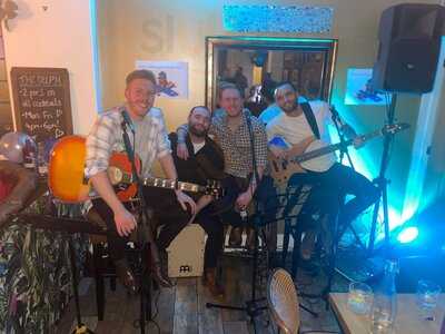 The Delph Restauarnt And Bar