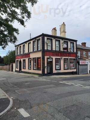 The Breeze Pub