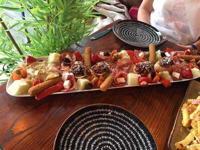 Angelito Cafe & Tapas Bar