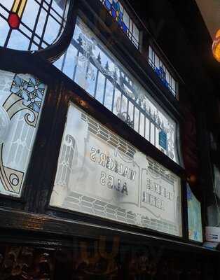 The Prince Arthur Public House