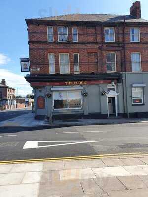 The Clock Free House