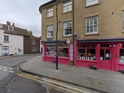 Lottie's Sweet Creams