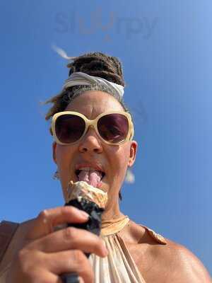 Lottie's Sweet Creams