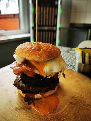 Happy Dayz Cafe / Bistro