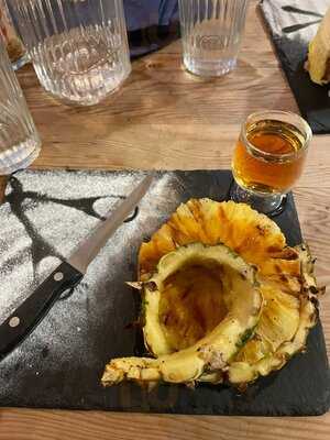 Os' Camacheiros Restaurant